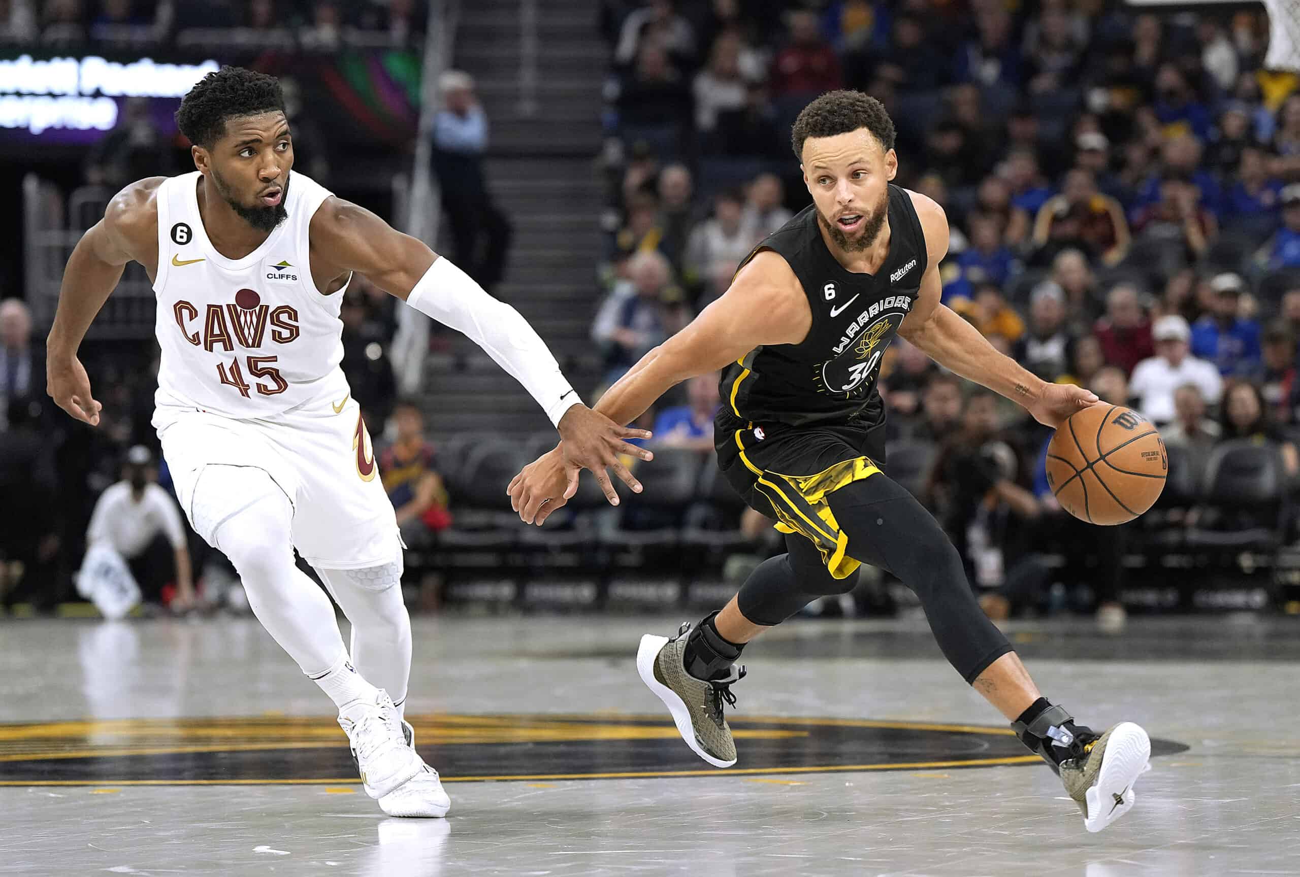 Fans React To Cavs Loss Against Warriors