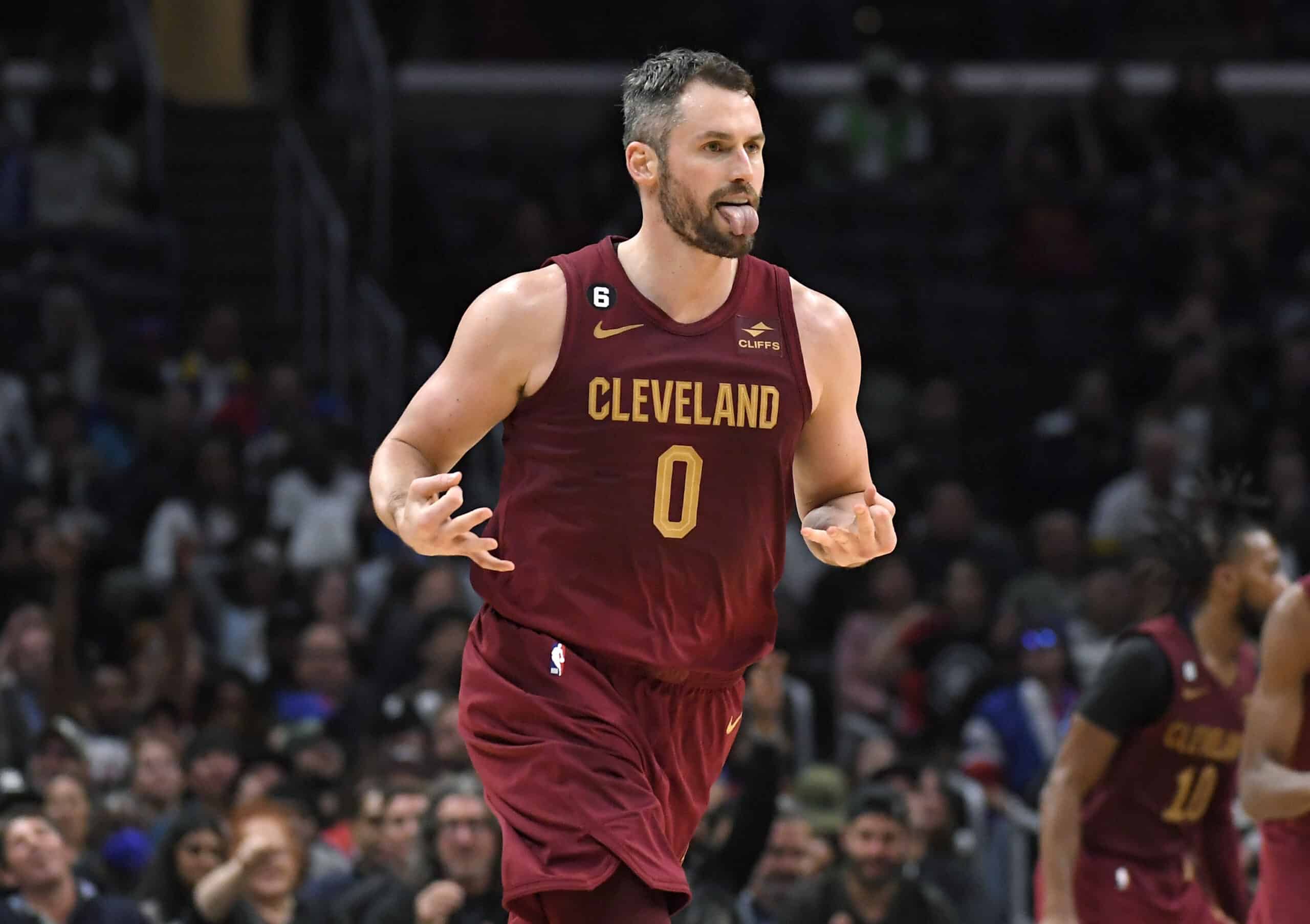 Should The Cavs Extend Kevin Love?