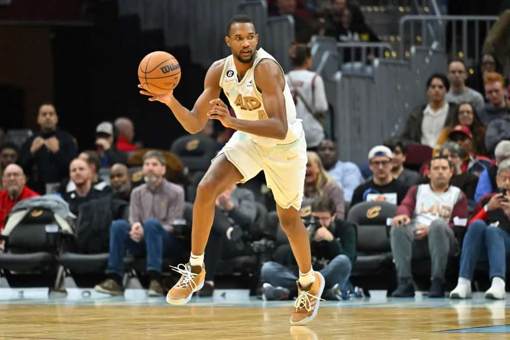 Analysts Make Big Projection For Evan Mobley This Season