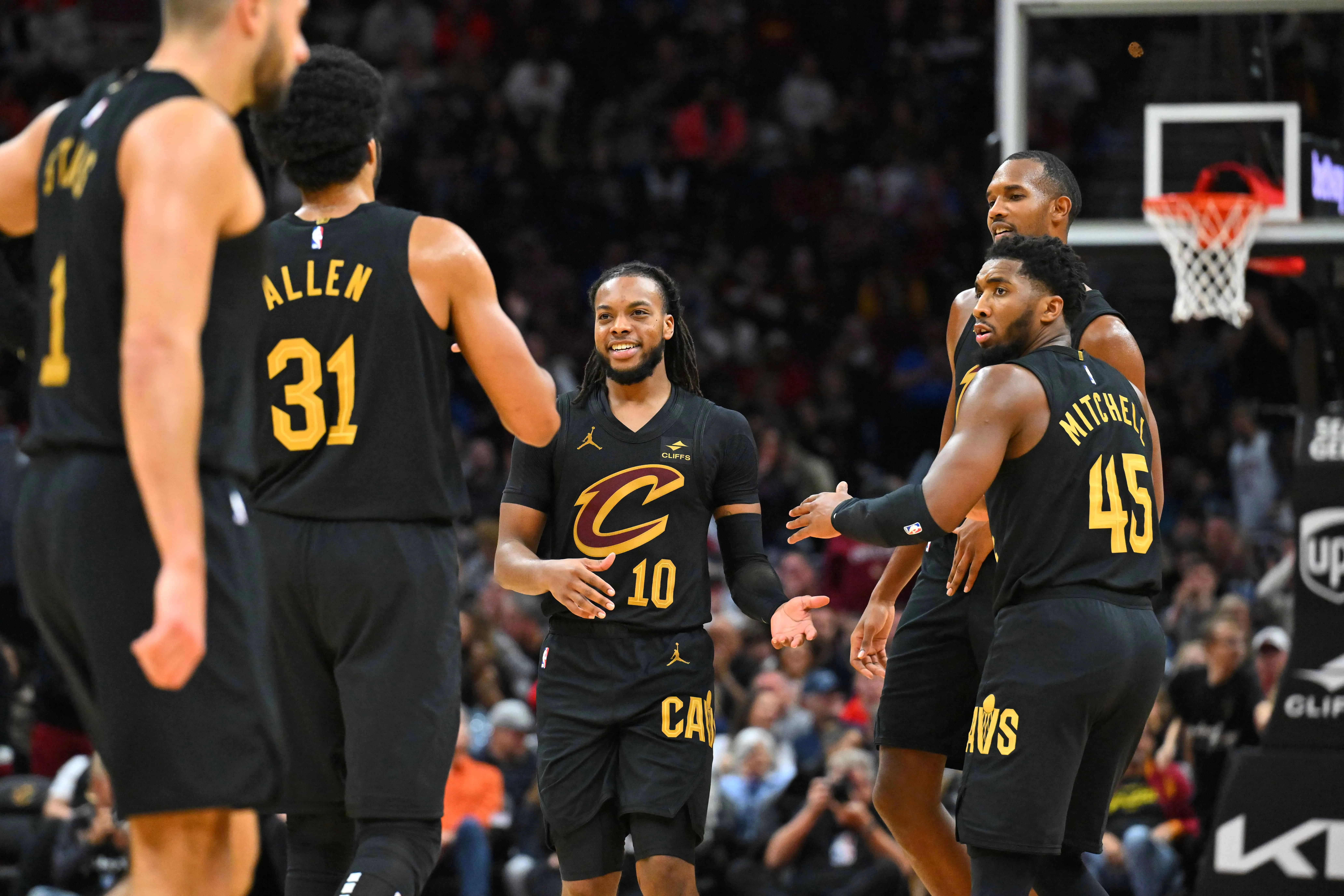 Donovan Mitchell Raves About 1 Cavs Young Player
