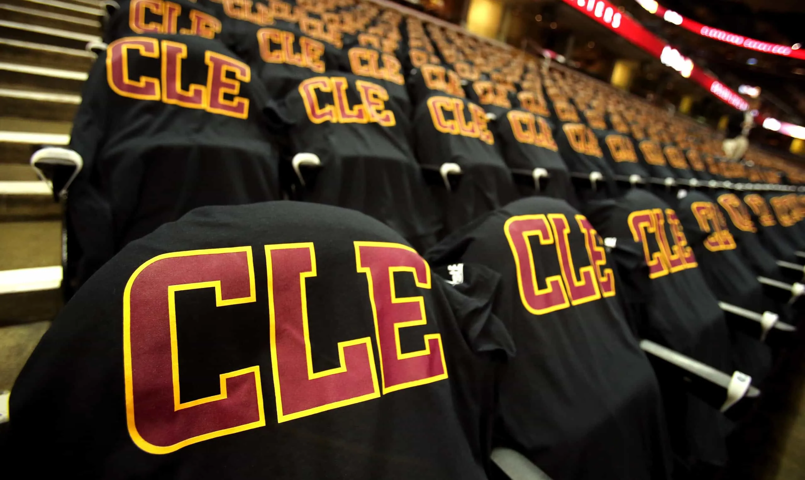 Analyst Uses 2 Words To Describe Cavs This Season