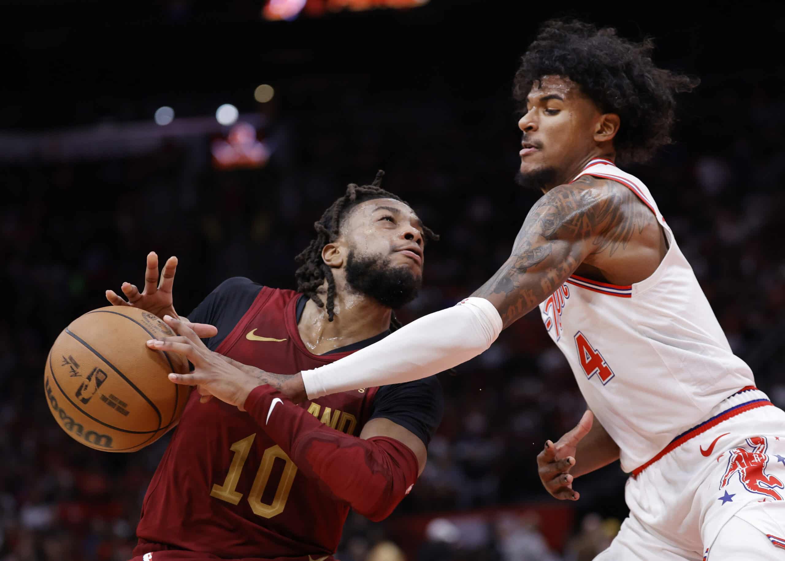 Fans React To Cavs’ Loss To Rockets