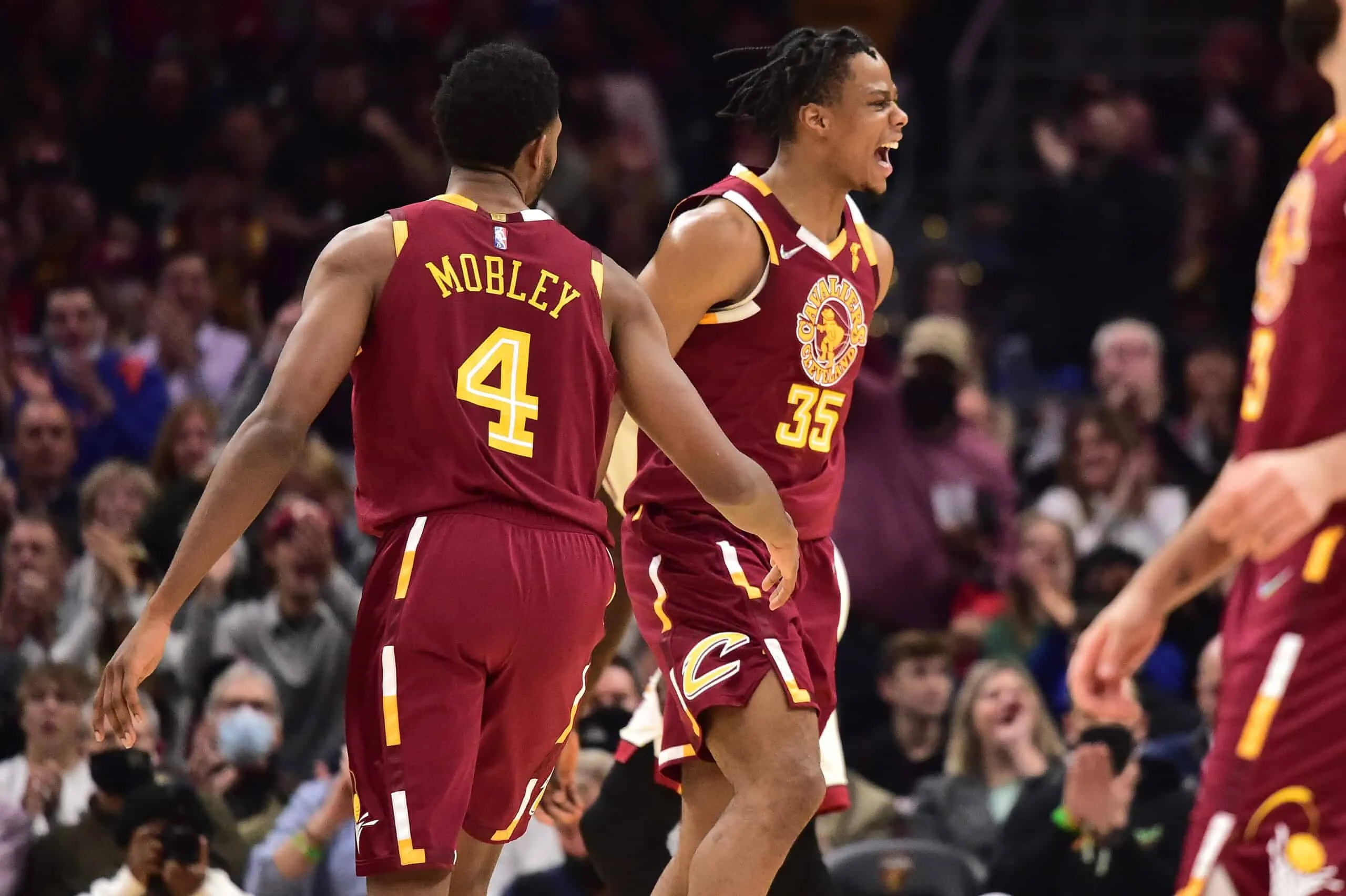 Kenny Atkinson Reveals Injury Updates On Evan Mobley, Isaac Okoro