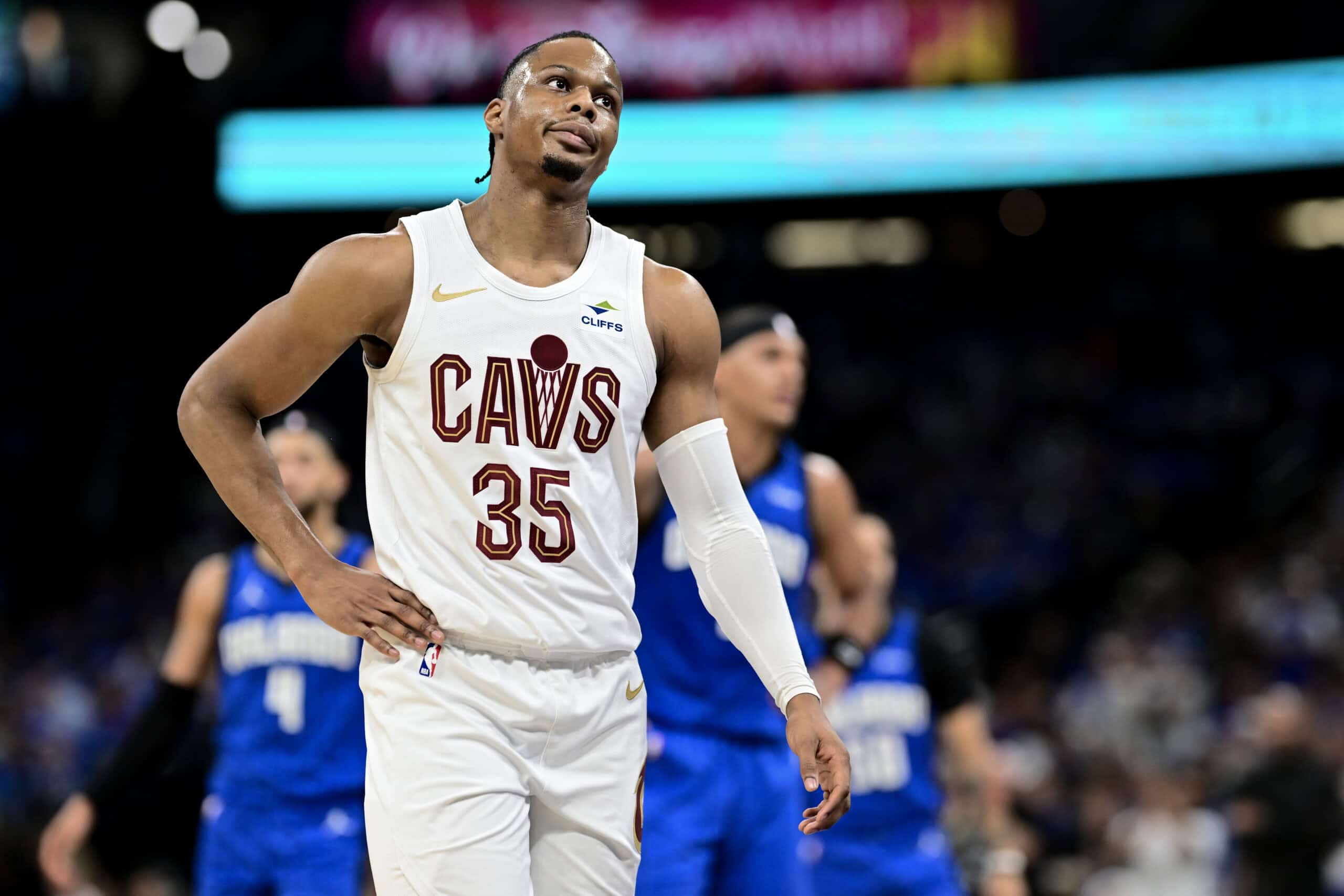 Insider Notes Concern About Isaac Okoro Since Return From Injury