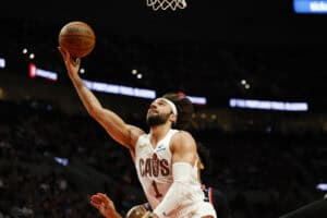 PORTLAND, OREGON - MARCH 25: Max Strus #1 of the Cleveland Cavaliers drives to the basket during the second quarter of the game against the Portland Trail Blazers at Moda Center on March 25, 2025 in Portland, Oregon. NOTE TO USER: User expressly acknowledges and agrees that, by downloading and or using this photograph, User is consenting to the terms and conditions of the Getty Images License Agreement.