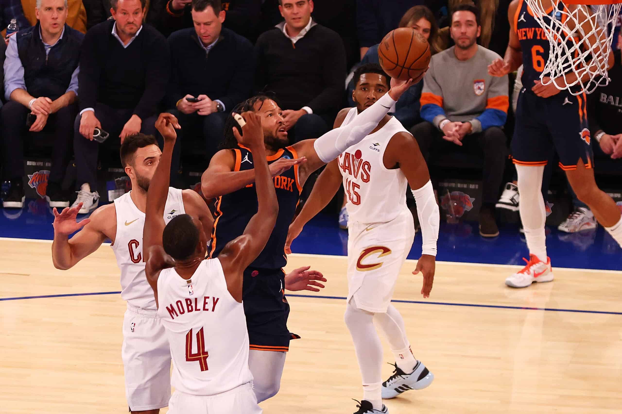 Analyst Says ‘No Chance’ Knicks Can Beat Cavs In Playoffs