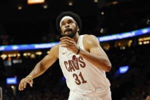 PORTLAND, OREGON - MARCH 25: Jarrett Allen #31 of the Cleveland Cavaliers in action during the fourth quarter of the game against the Portland Trail Blazers at the Moda Center on March 25, 2025 in Portland, Oregon. The Cleveland Cavaliers won 122-111.